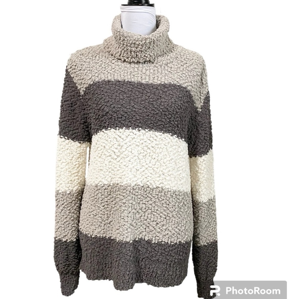 Zenana popcorn striped sweater with bubble sleeves grey and white size large